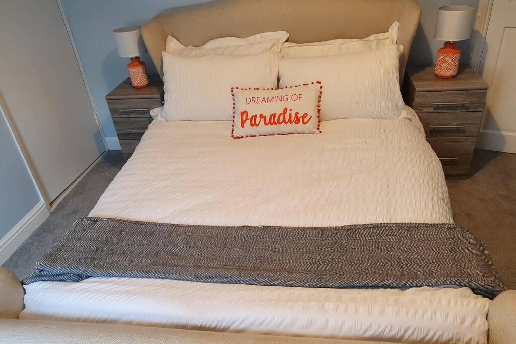 Cosy, Quirky, Comfy 'N' Chic House- Apartman Swindon Kültér fotó